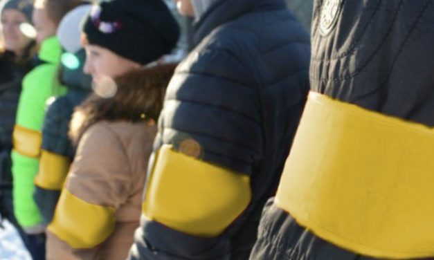 Допоможи медпрацівникам. Жовта стрічка